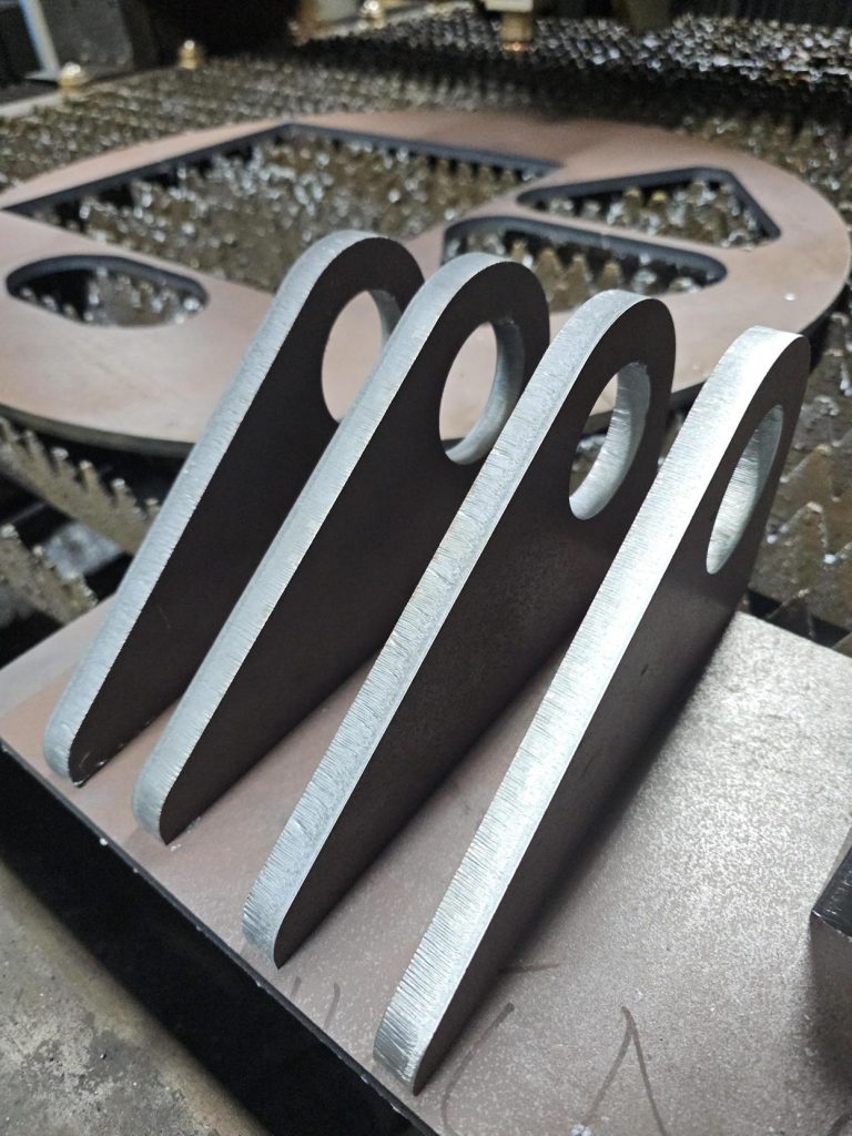 lasersko rezanje čelika lasersko rezanje inoxa laser cut aluminij primjer izrezanog čeličnog dijela lasersko rezanje metalnih ploča