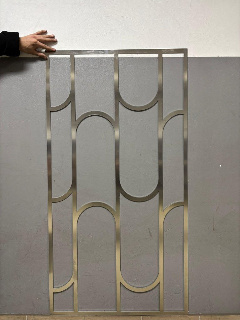 lasersko rezanje čelika lasersko rezanje inoxa laser cut aluminij primjer izrezanog čeličnog dijela lasersko rezanje metalnih ploča dekoracija dekorativni profili